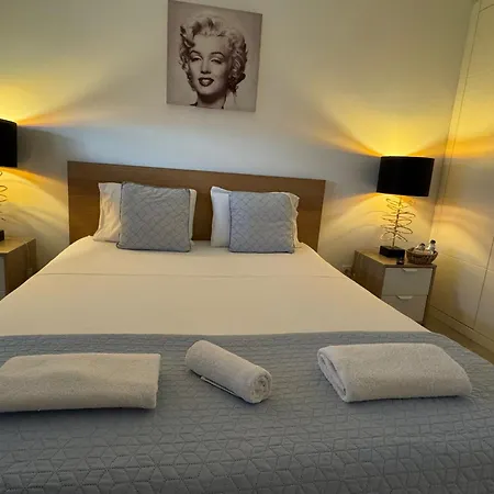 Appartement Ks Near The Airport Lissabon